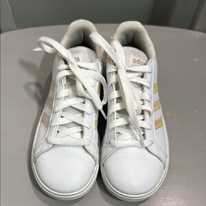 Adidas Kids Sneakers in White with Iridescent Accents